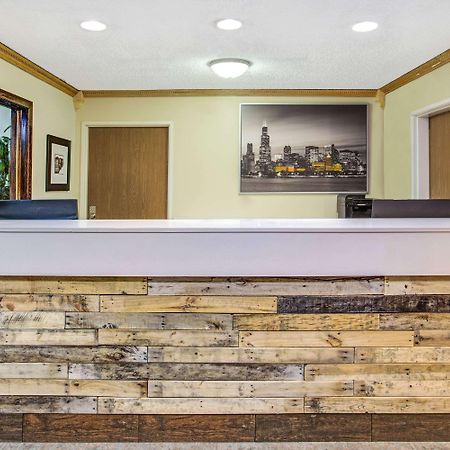 Days Inn By Wyndham Great Lakes Naval Base North Chicago Exterior foto