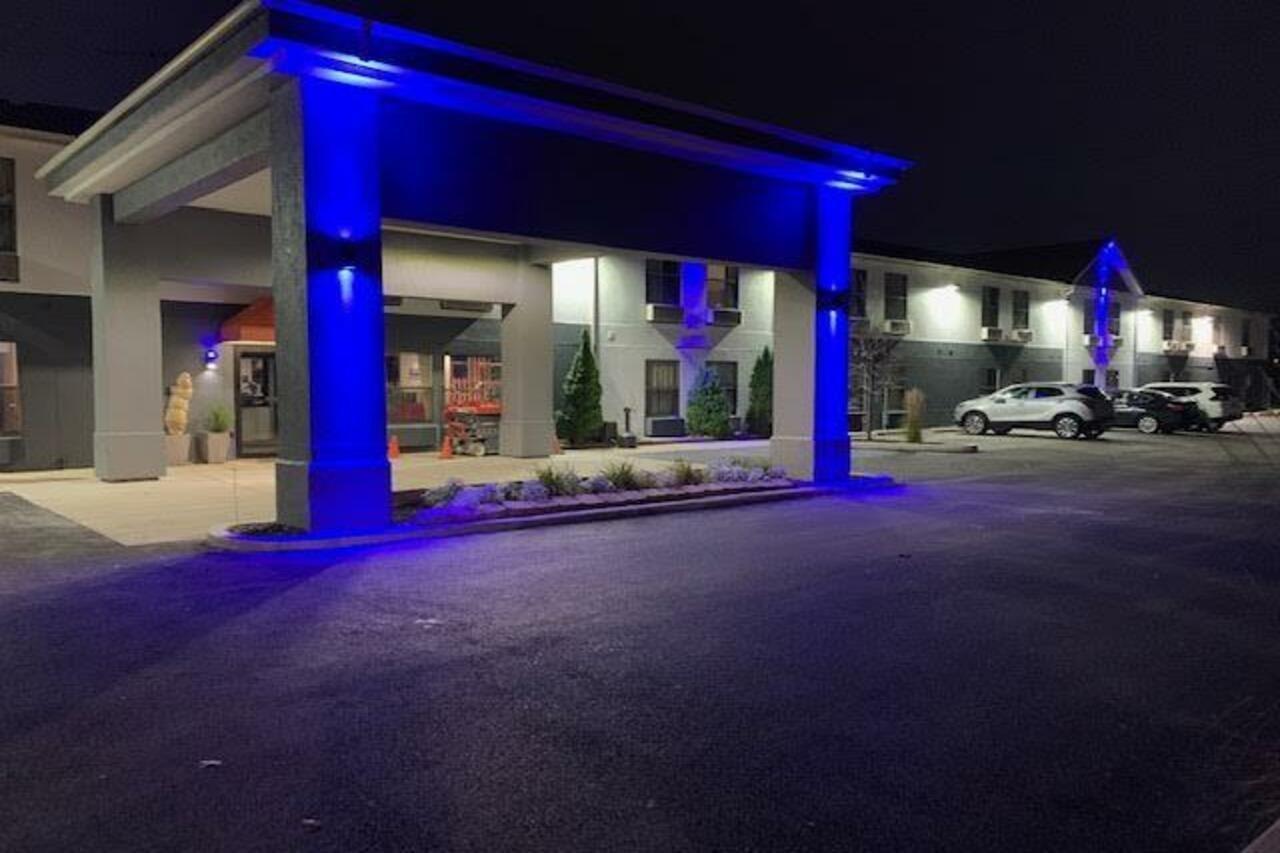 Days Inn By Wyndham Great Lakes Naval Base North Chicago Exterior foto