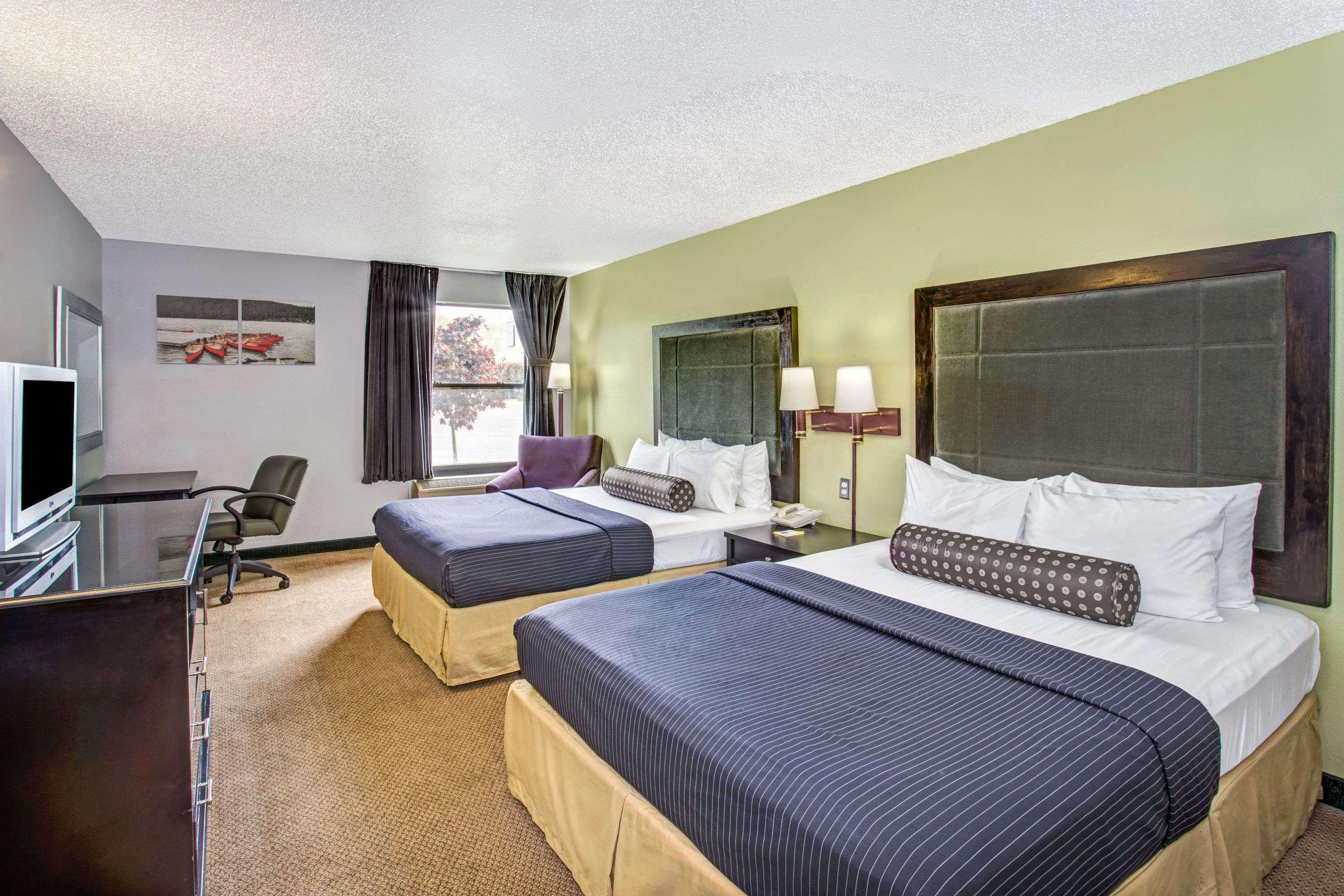 Days Inn By Wyndham Great Lakes Naval Base North Chicago Exterior foto
